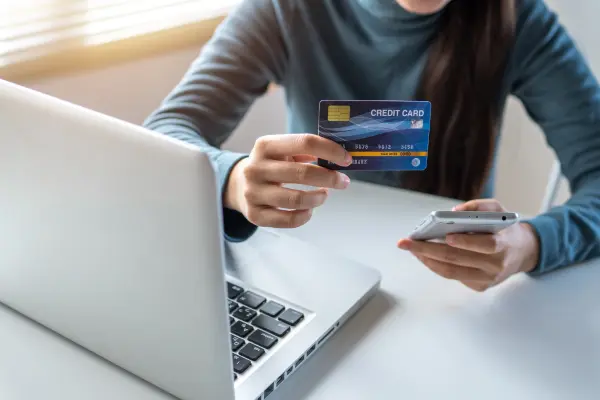 Cartão de Crédito para Negativado: É Possível Conseguir em 2025?
